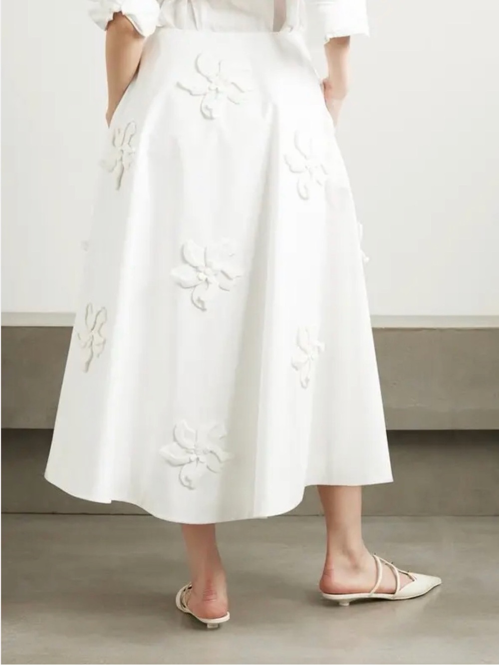 Runway Style 3D Floral Applique 2-Piece Set Crop Top & Midi Skirt White - Picture 8 of 14